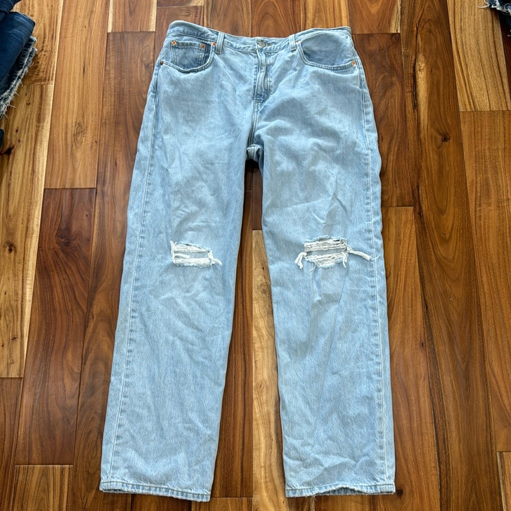 Levi’s low pro straight jeans.
